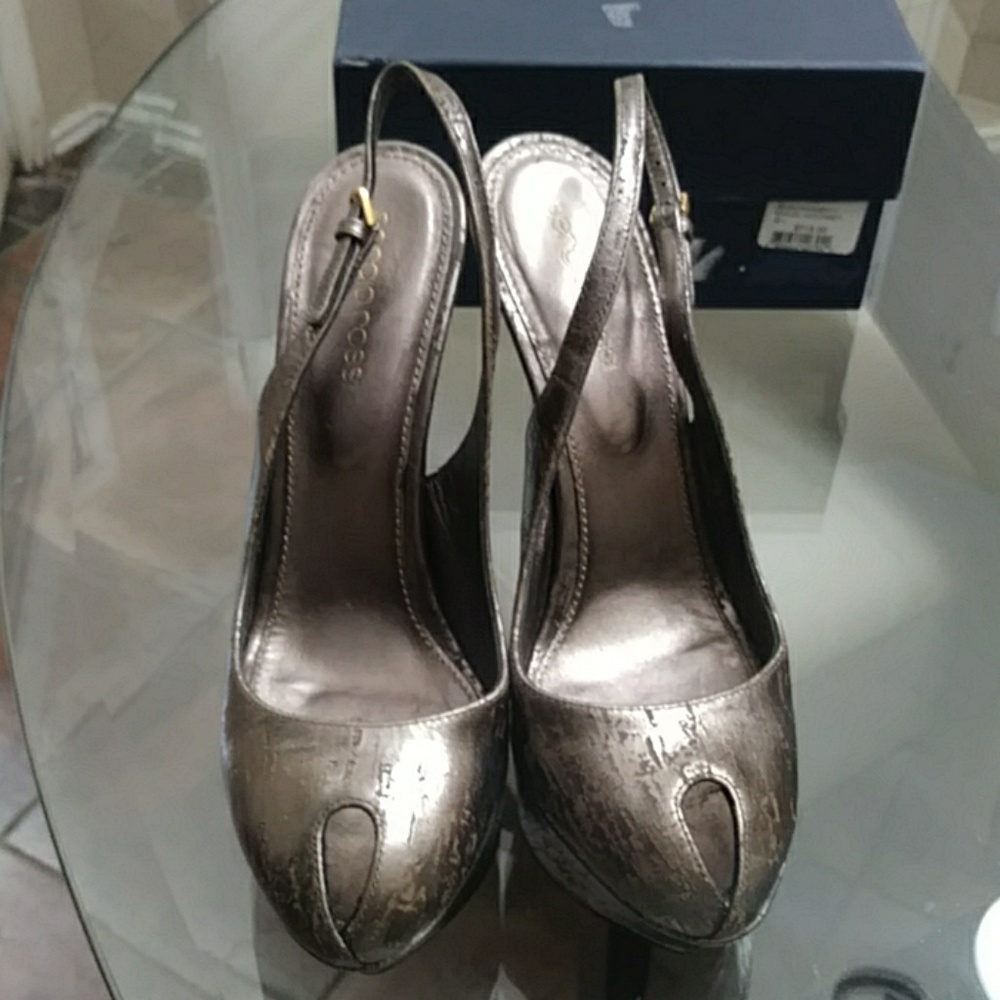 Sergio Rossi pewter cork slingback